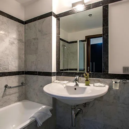 Bellesuite Bed and breakfast 3*